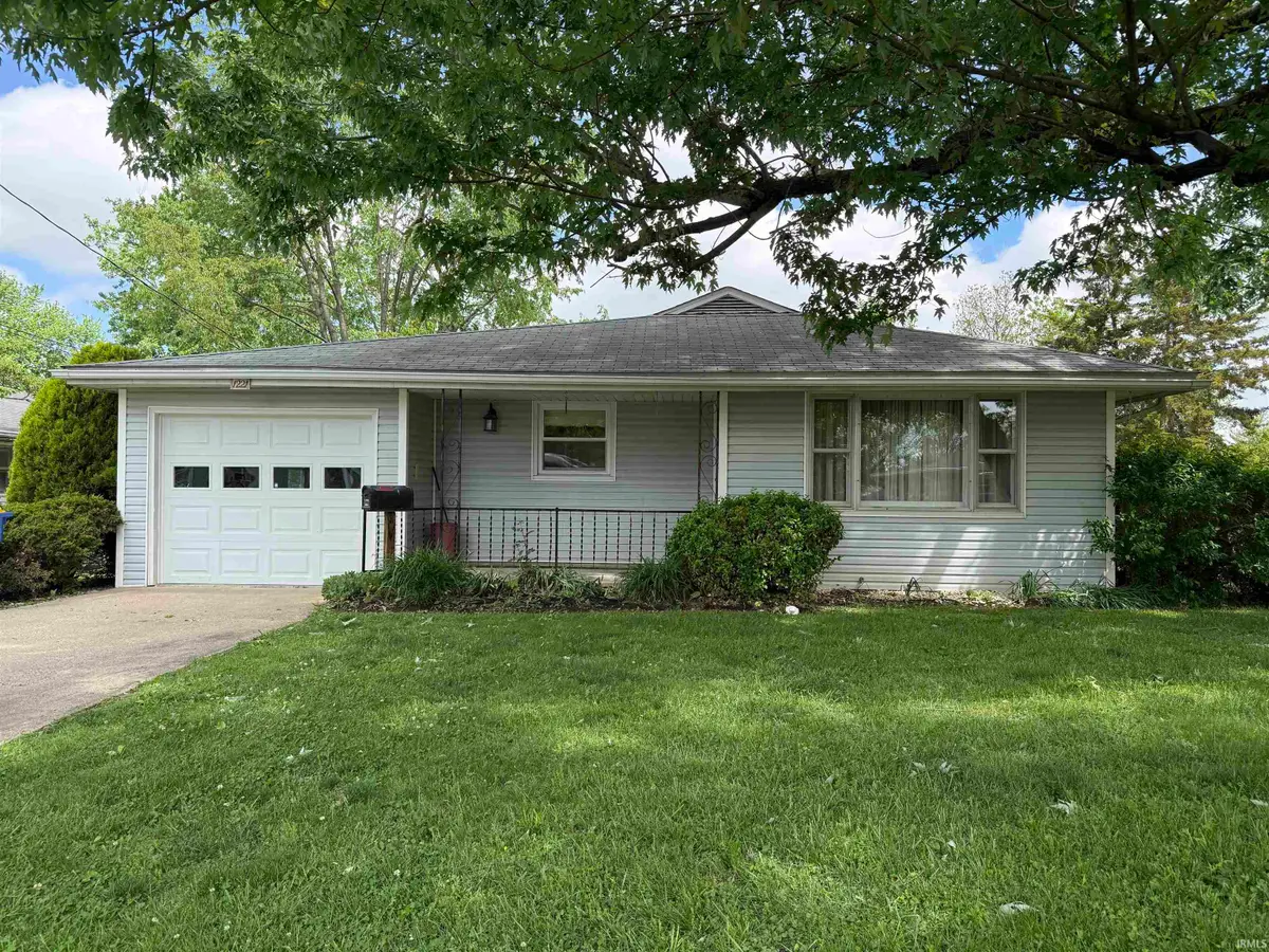 1221 24th Street, Bedford, IN 47421 - #1