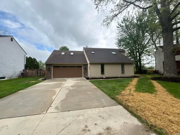 6823 Laurelwood Cove, Fort Wayne, IN 46835