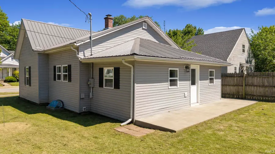 192 N Meridian Street, Scottsburg, IN 47170 - #3