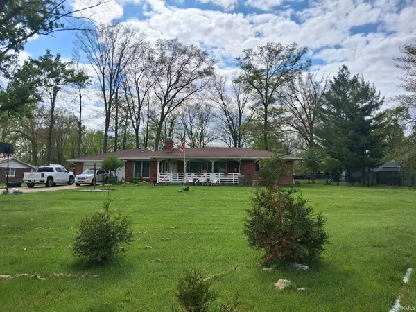 27 N Scatterfield Road, Anderson, IN 46012