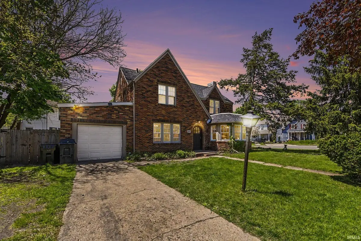 1237 Blaine Avenue, South Bend, IN 46616 - #1