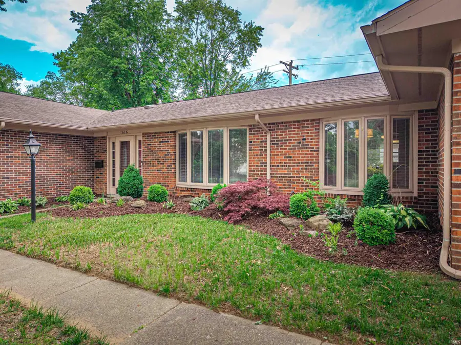 1616 Burnett Lane, Vincennes, IN 47591 - #2