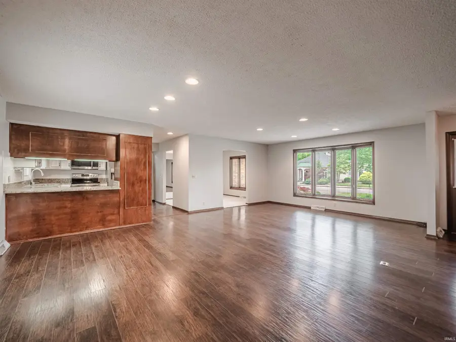 1616 Burnett Lane, Vincennes, IN 47591 - #3
