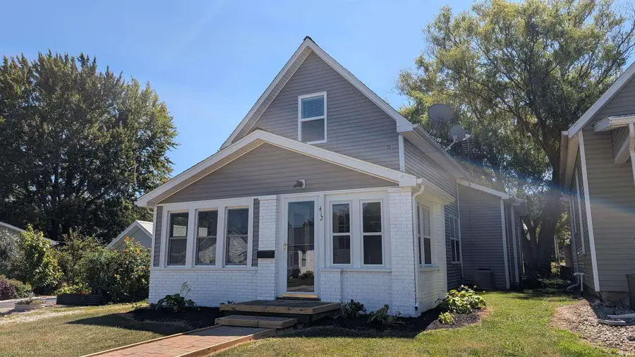 412 E Cherry Street, Bluffton, IN 46714 - #2
