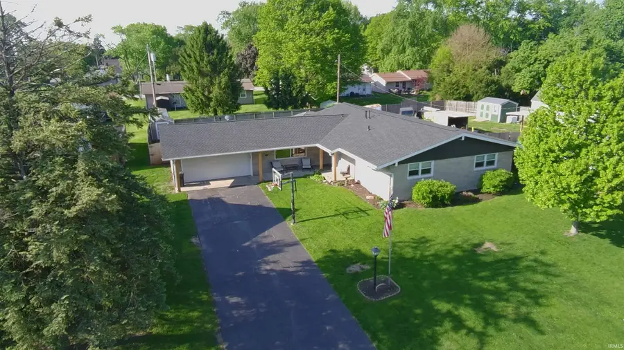 1110 E 6th Street, Fowler, IN 47944 - #3