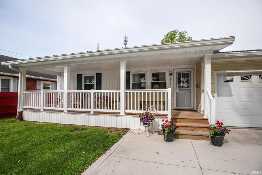 909 Dierkes Street, Decatur, IN 46733 - #3