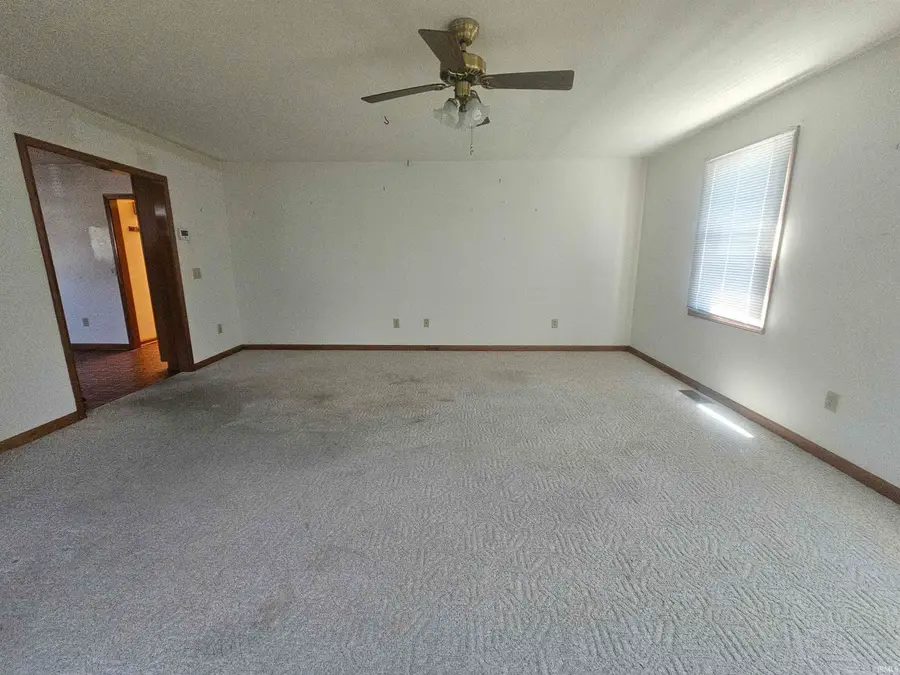 302 E Lewis Lane, Spencer, IN 47460 - #3