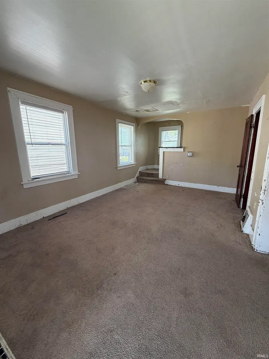 2921 Holton Avenue, Fort Wayne, IN 46806 - #2