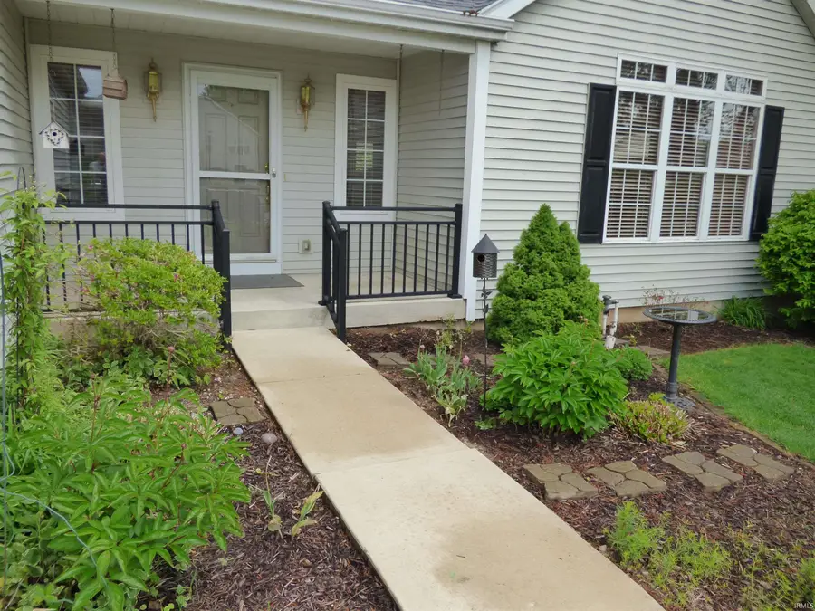 6433 Armstrong Drive, South Bend, IN 46614 - #2