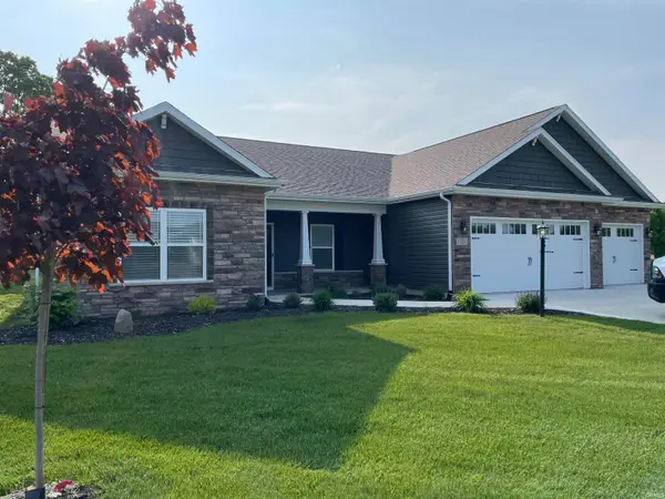1321 S Honeybee Court, Warsaw, IN 46580