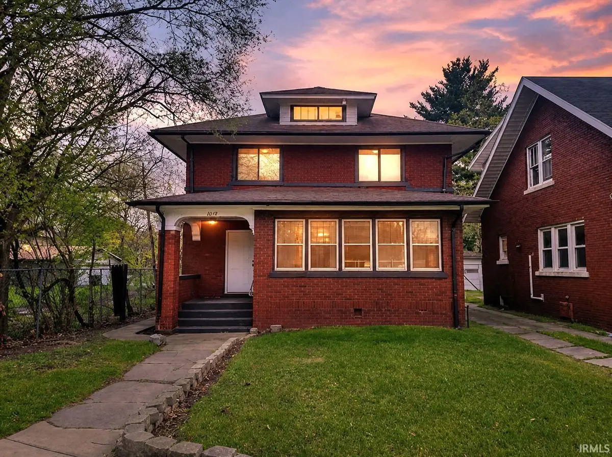 2118 Lincoln Way W, South Bend, IN 46628 - #1