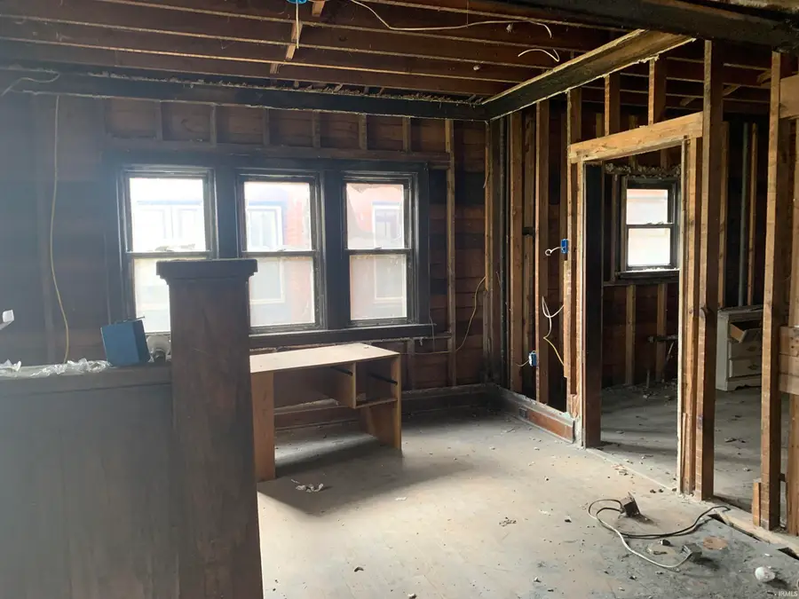 2122 Lincoln Way W Way, South Bend, IN 46628 - #3