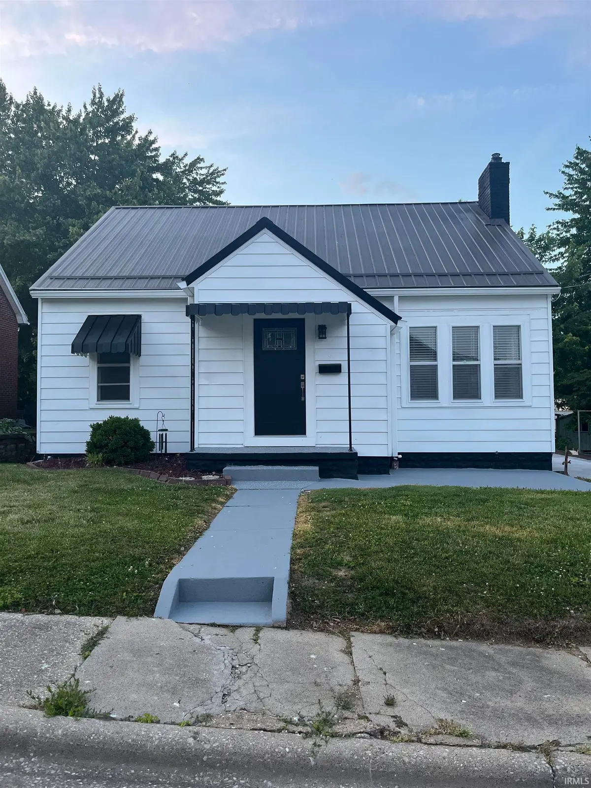 326 E 9th Street, Jasper, IN 47546 - #1