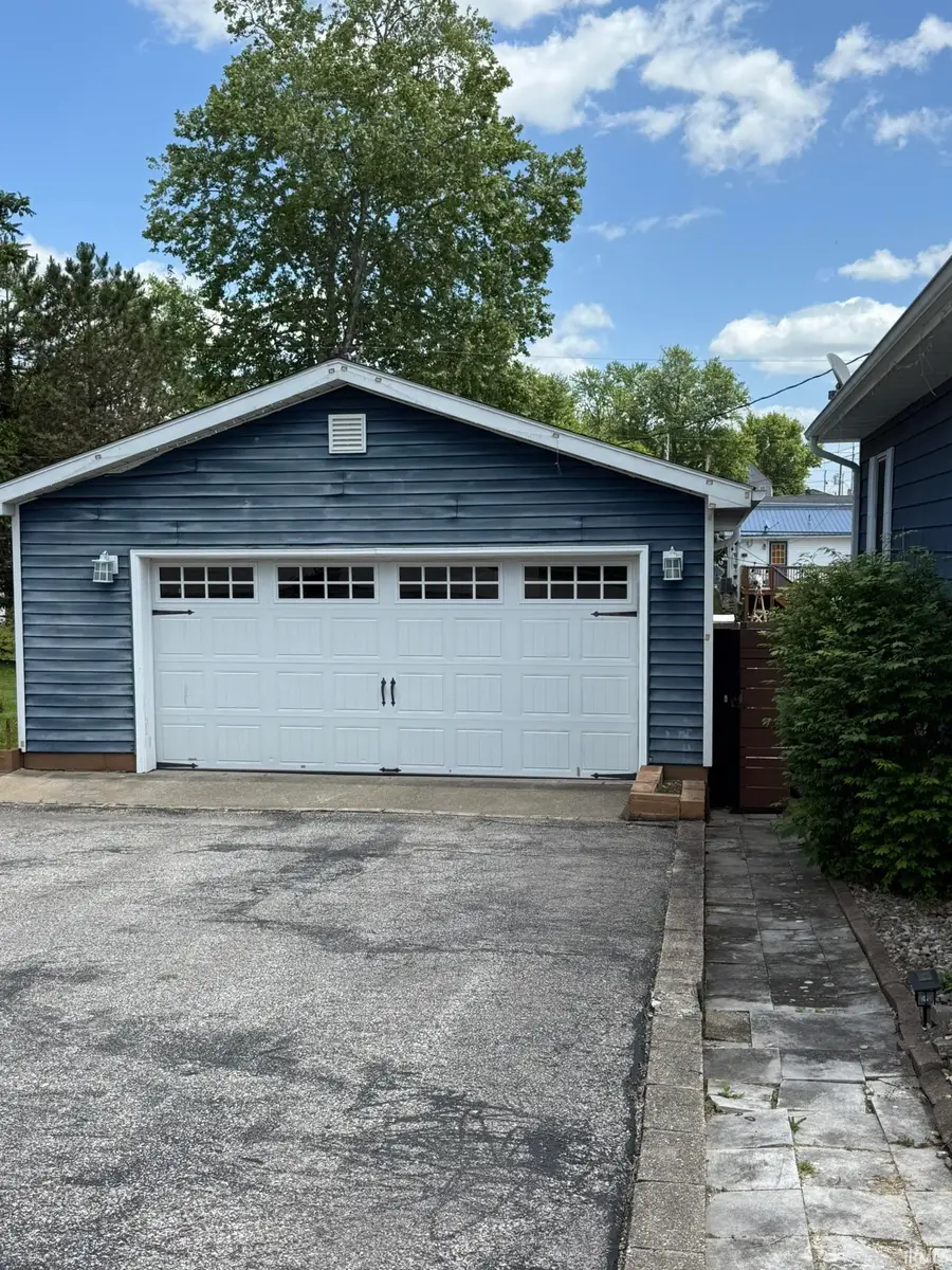 626 V Street, Bedford, IN 47421 - #3