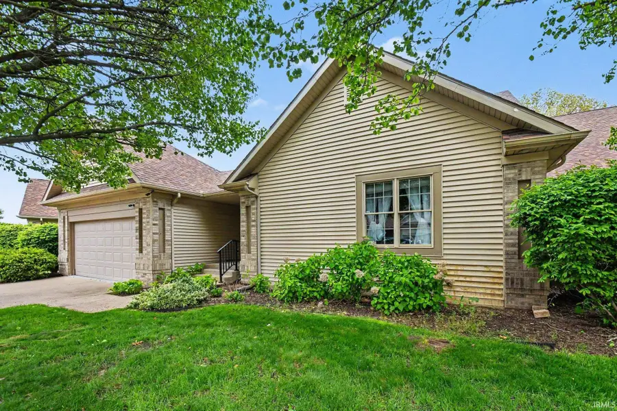 1130 Diamond Drive, Mishawaka, IN 46544 - #3