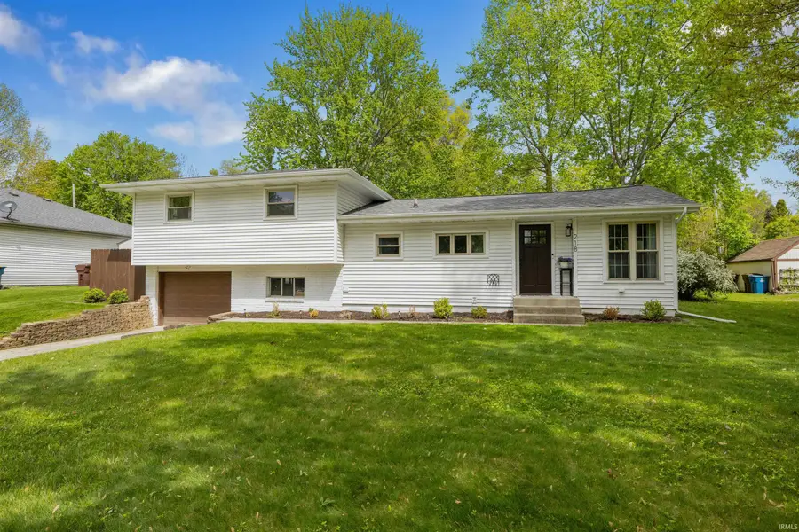 218 Iwo Street, Auburn, IN 46706 - #2