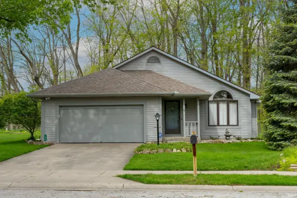 1901 Creekwood Drive, South Bend, IN 46635