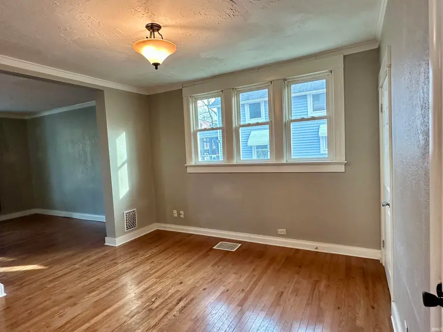 921 Cottage Avenue, Fort Wayne, IN 46807 - #3