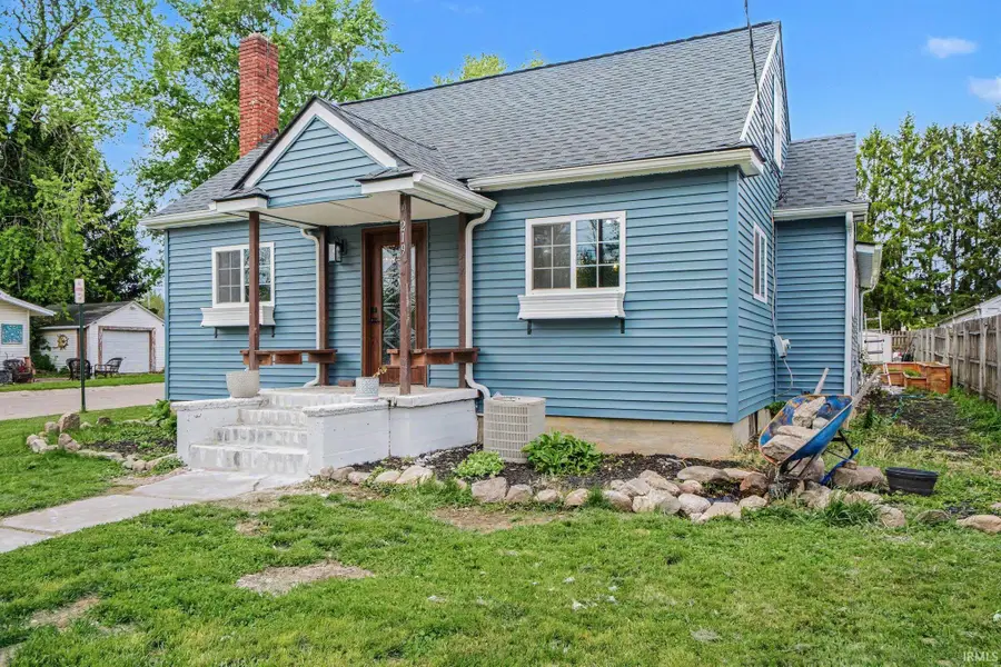 219 W Patterson Street, Lakeville, IN 46536 - #3