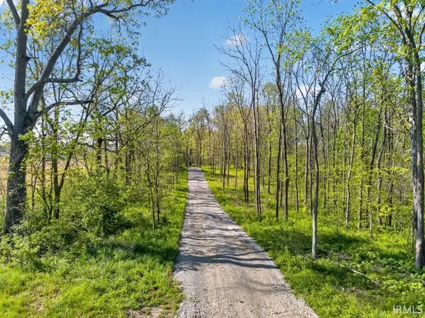 3900 W Dupont Road, Fort Wayne, IN 46818