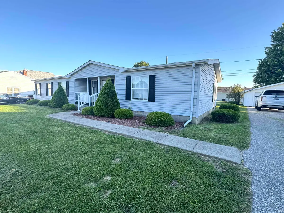 520 E Main Street, Jasonville, IN 47438 - #1