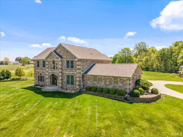 1749 S Base Road, Winchester, IN 47394