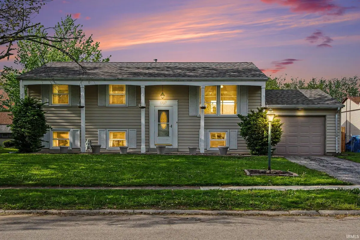 1707 Peachtree Drive, Valparaiso, IN 46383 - #1