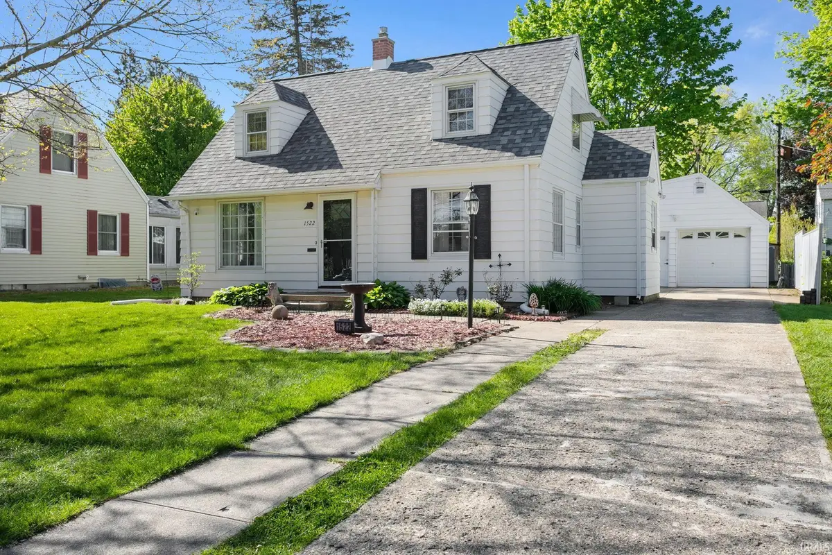 1522 E Ewing Avenue, South Bend, IN 46613 - #1