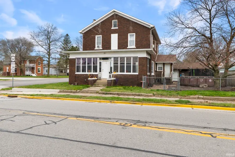 214 W Washington Street, Monticello, IN 47960 - #2