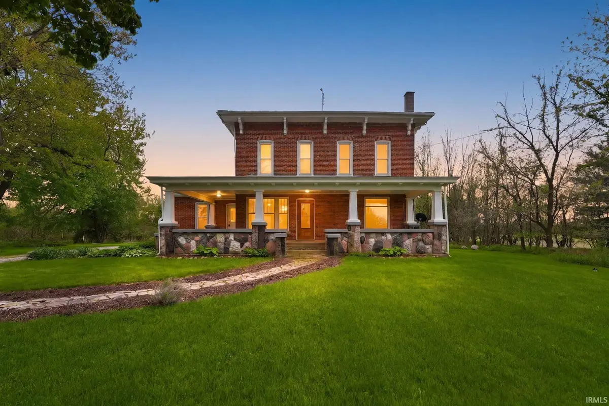 6212 E 1200 N, Wolcottville, IN 46795 - #1