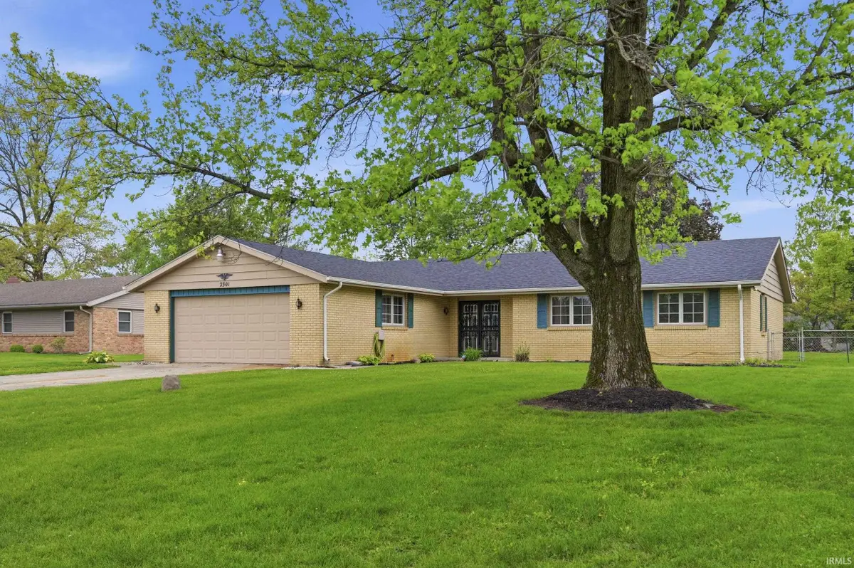 2301 N Valley Drive, Muncie, IN 47304 - #1