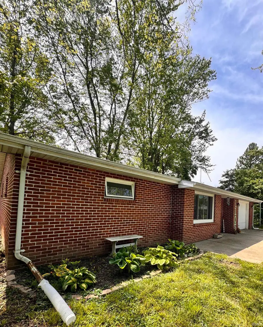 1103 E 25th Street, Muncie, IN 47302 - #2