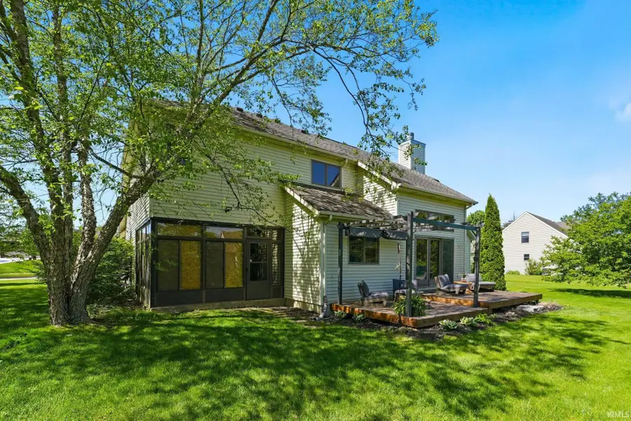 2705 Riveroak Drive, Fort Wayne, IN 46825 - #2