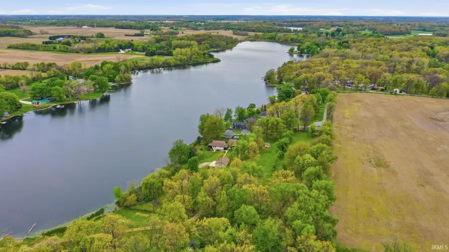 402 S Kohn Drive, Albion, IN 46701 - #2