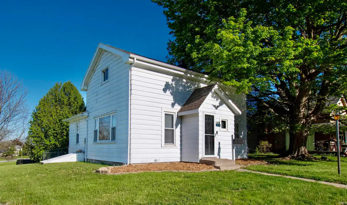 303 Cherry Street, Albion, IN 46701 - #1