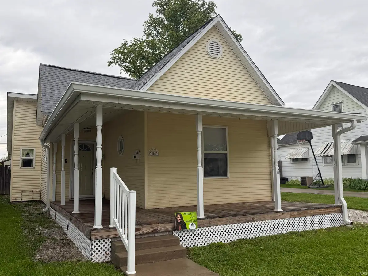 309 E South D Street, Gas City, IN 46933 - #1