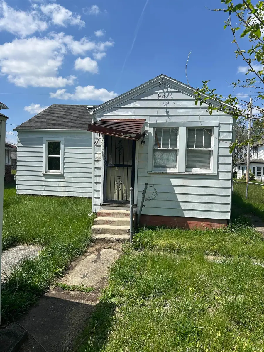 1302 S Hackley Street, Muncie, IN 47302 - #2