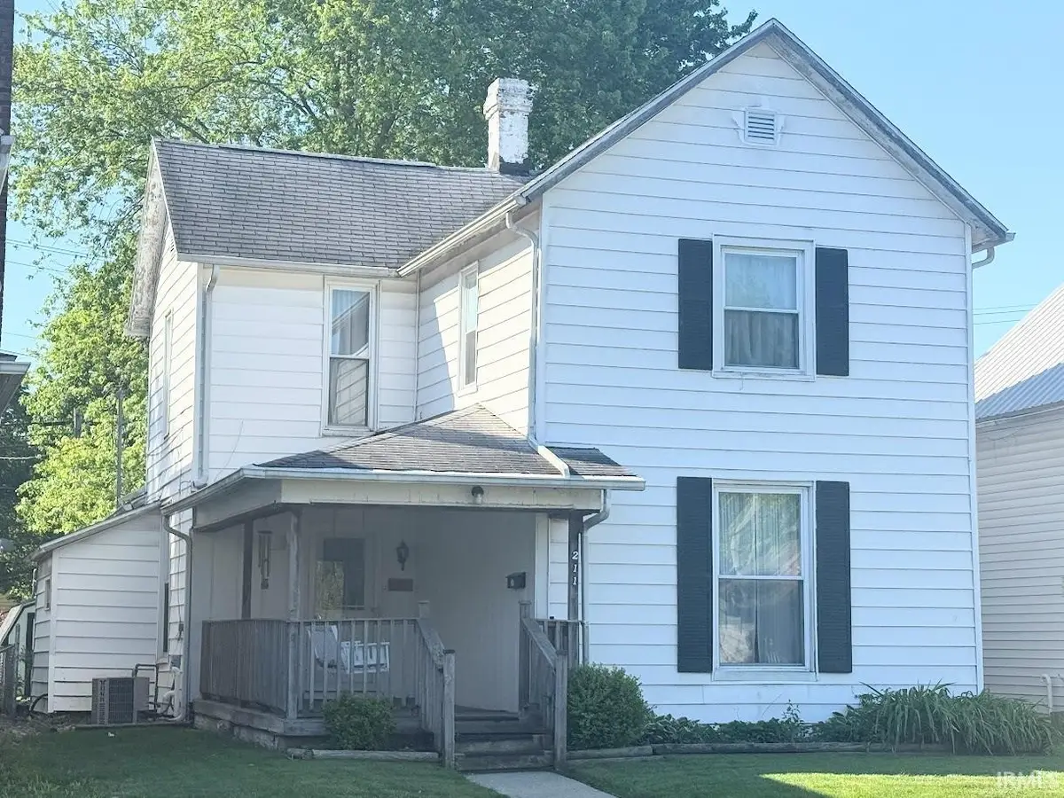 211 W Miami Avenue, Logansport, IN 46947 - #1