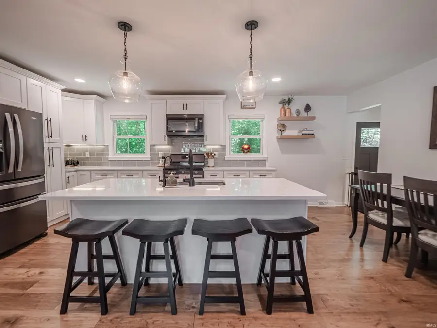 6410 Six School Road, Evansville, IN 47720 - #2