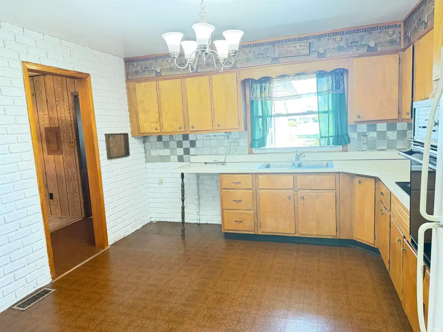 505 Albert Street, Valparaiso, IN 46383 - #3