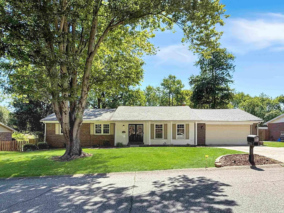 5200 Kenwood Drive, Newburgh, IN 47630 - #1