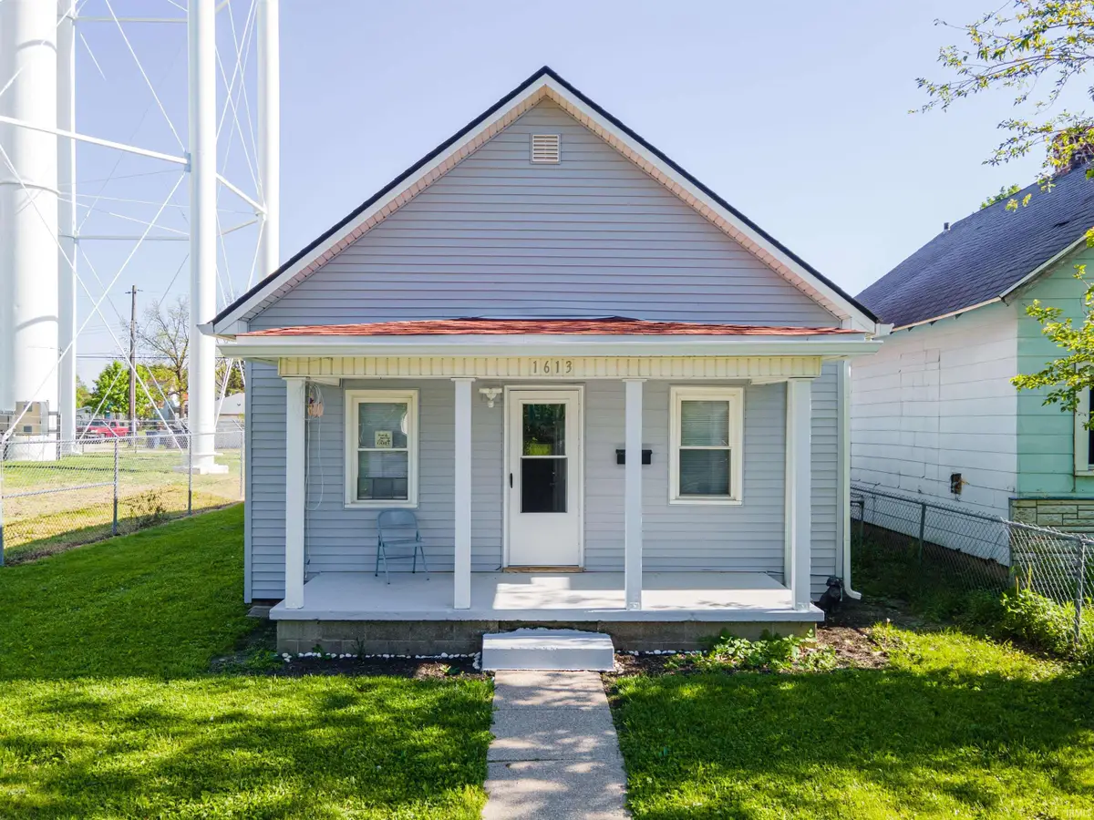 1613 W 1st Street, Marion, IN 46952 - #1
