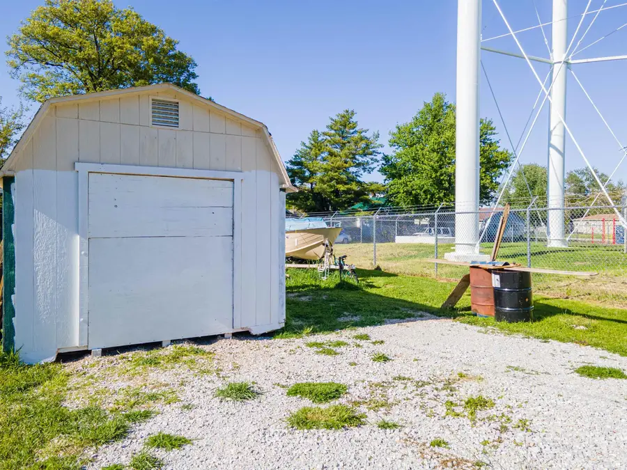 1613 W 1st Street, Marion, IN 46952 - #3