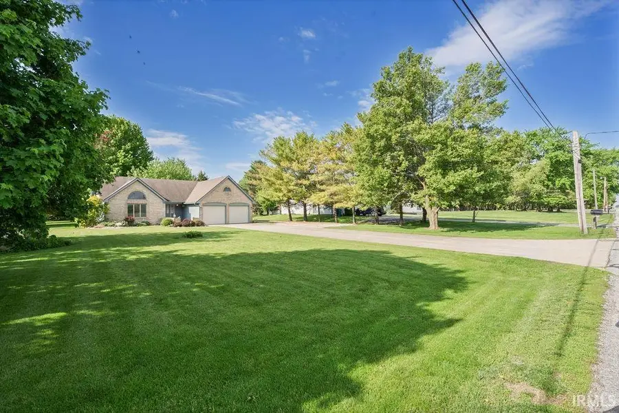 1597 W Division Road, Tipton, IN 46072 - #2