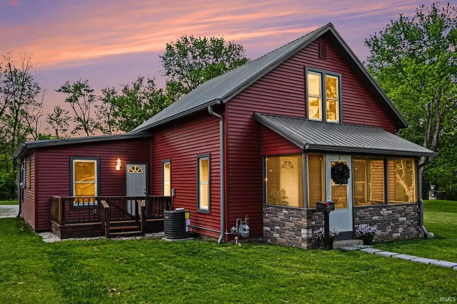 507 S Jackson Street, South Whitley, IN 46780 - #2