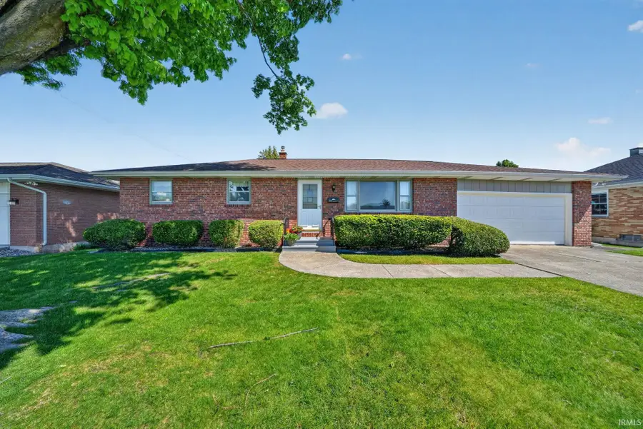 612 W 14th Street, Mishawaka, IN 46544 - #2