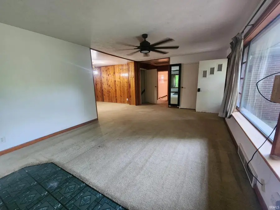 11220 Darmstadt Road, Evansville, IN 47725 - #3