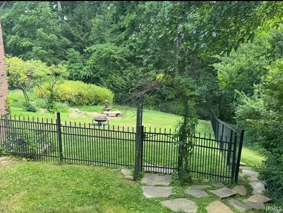 10845 Browning Road, Evansville, IN 47725 - #2