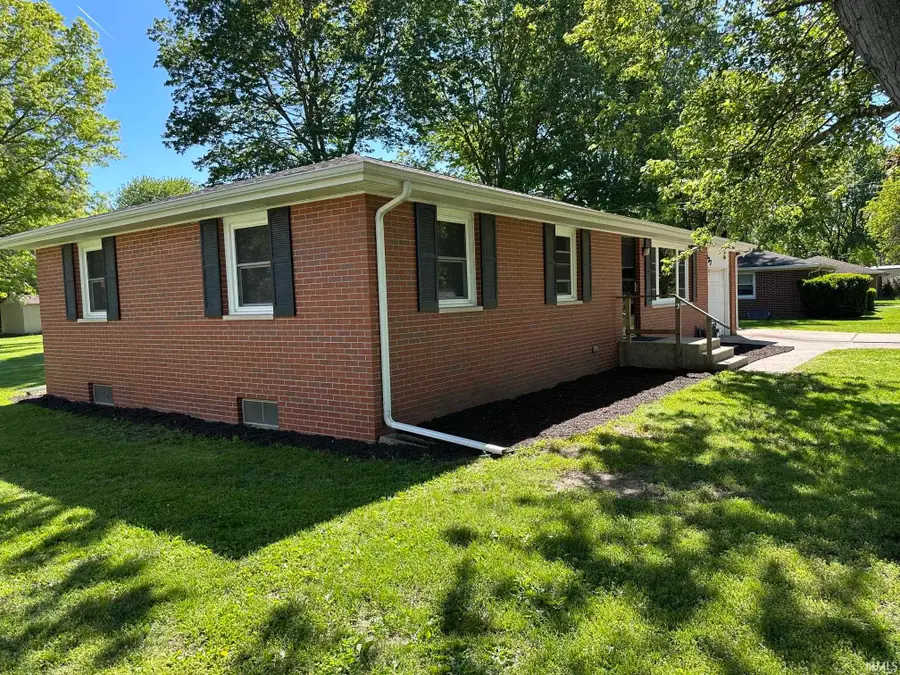 937 W 8th Street, Rochester, IN 46975 - #2