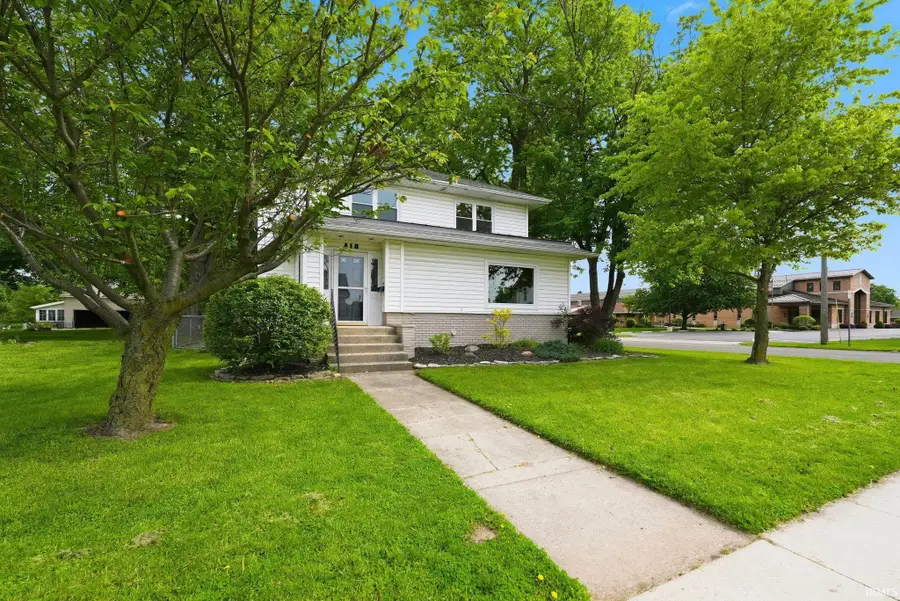 410 E 7th Street, Auburn, IN 46706 - #2